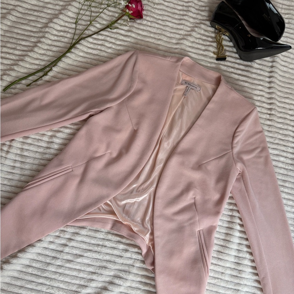 Elegant Pink Women's Blazer
